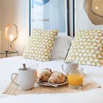 Cute & Bright Flat W/ Ac By Lovelystay