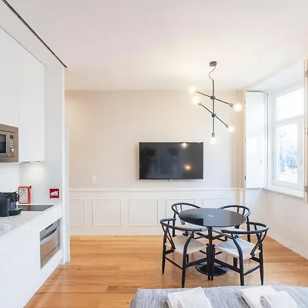 아파트 Cute & Bright Flat W/ Ac By Lovelystay 포르투