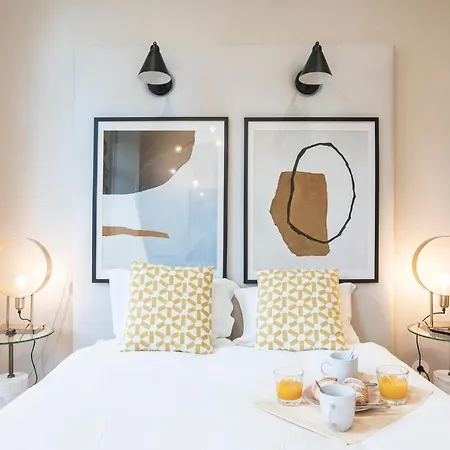 Cute & Bright Flat W/ Ac By Lovelystay Apartment *