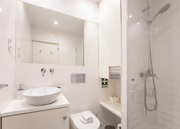 Cute & Bright Flat W/ Ac By Lovelystay