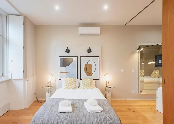 Cute & Bright Flat W/ Ac By Lovelystay *